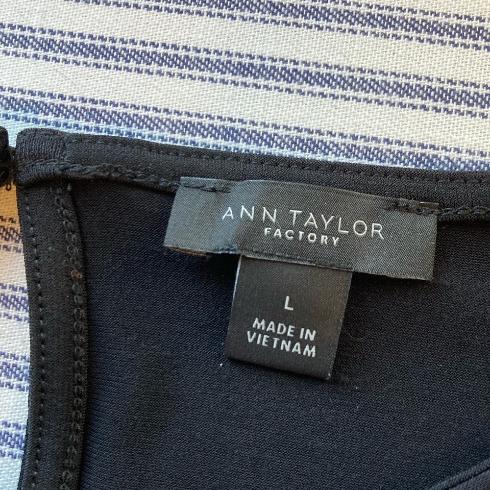Ann Taylor Factory - Black Women's 3/4 Sleeve Peasant Blouse, Size Large - Picture 5 of 11